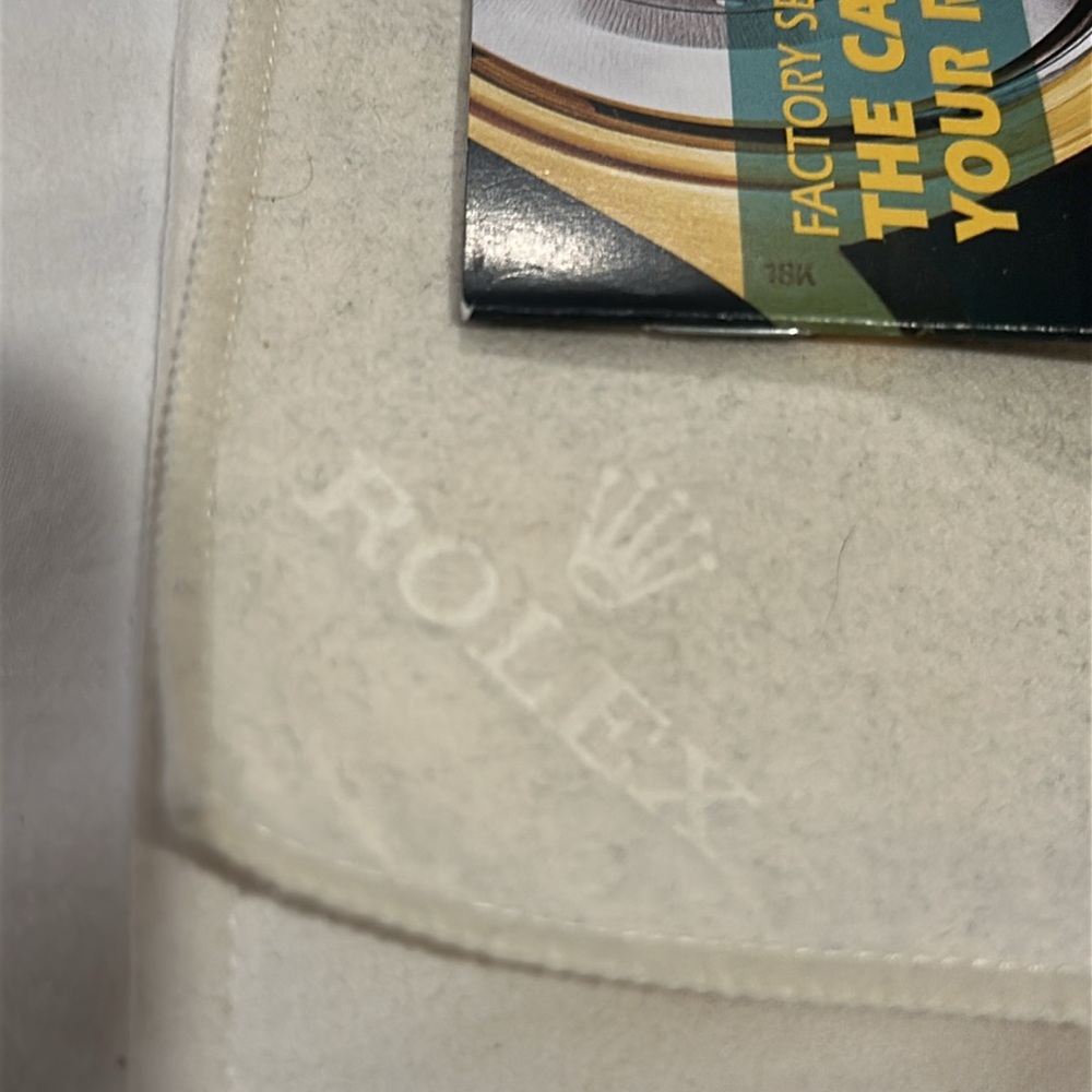 ROLEX FACTORY SERVICE CARE BOOK AND ROLEX CLEANING CLOTH - Picture 5 of 8